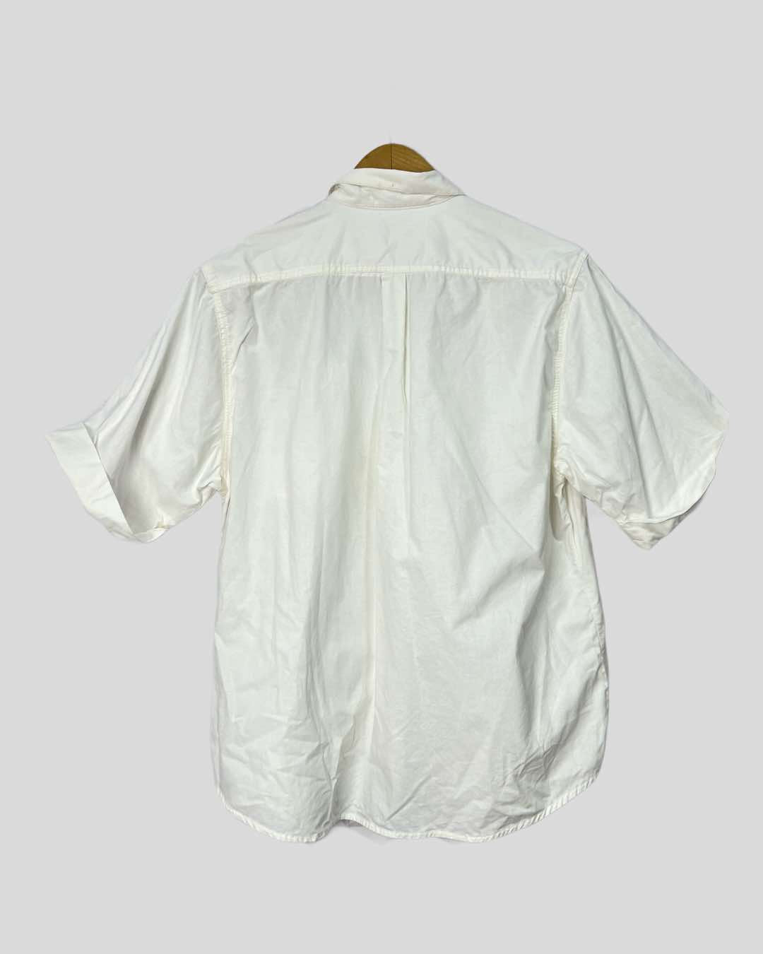 Camisa branca bolssos - tam (M)