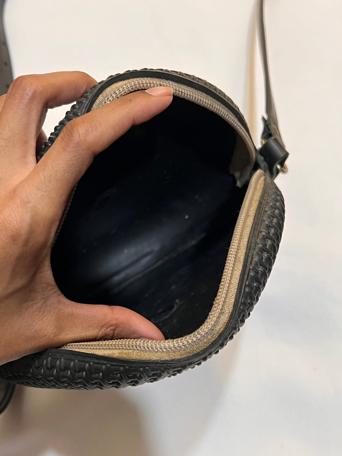 Bolsa Emborrachada Preta
