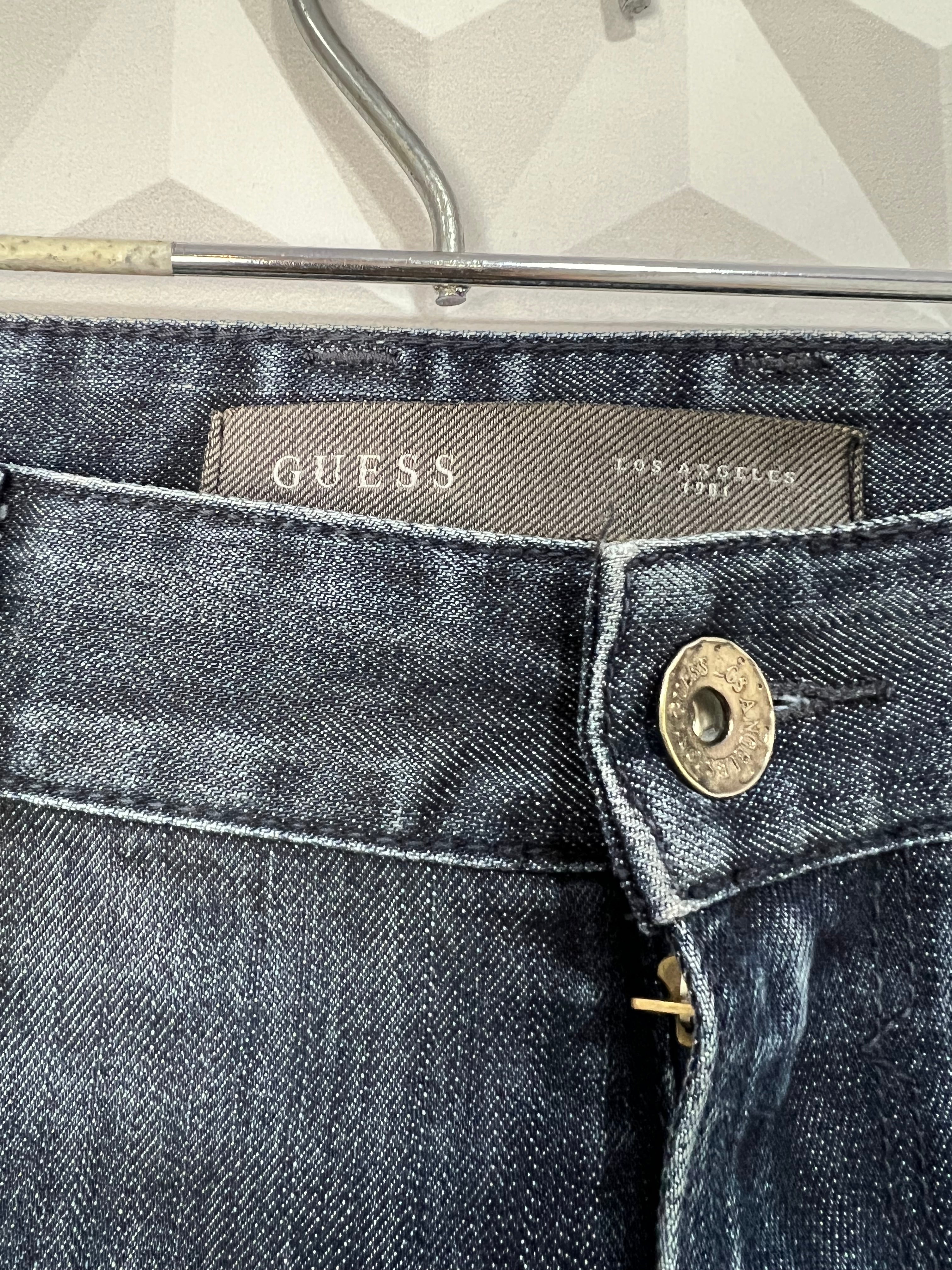 Calça Guess - tam (50)