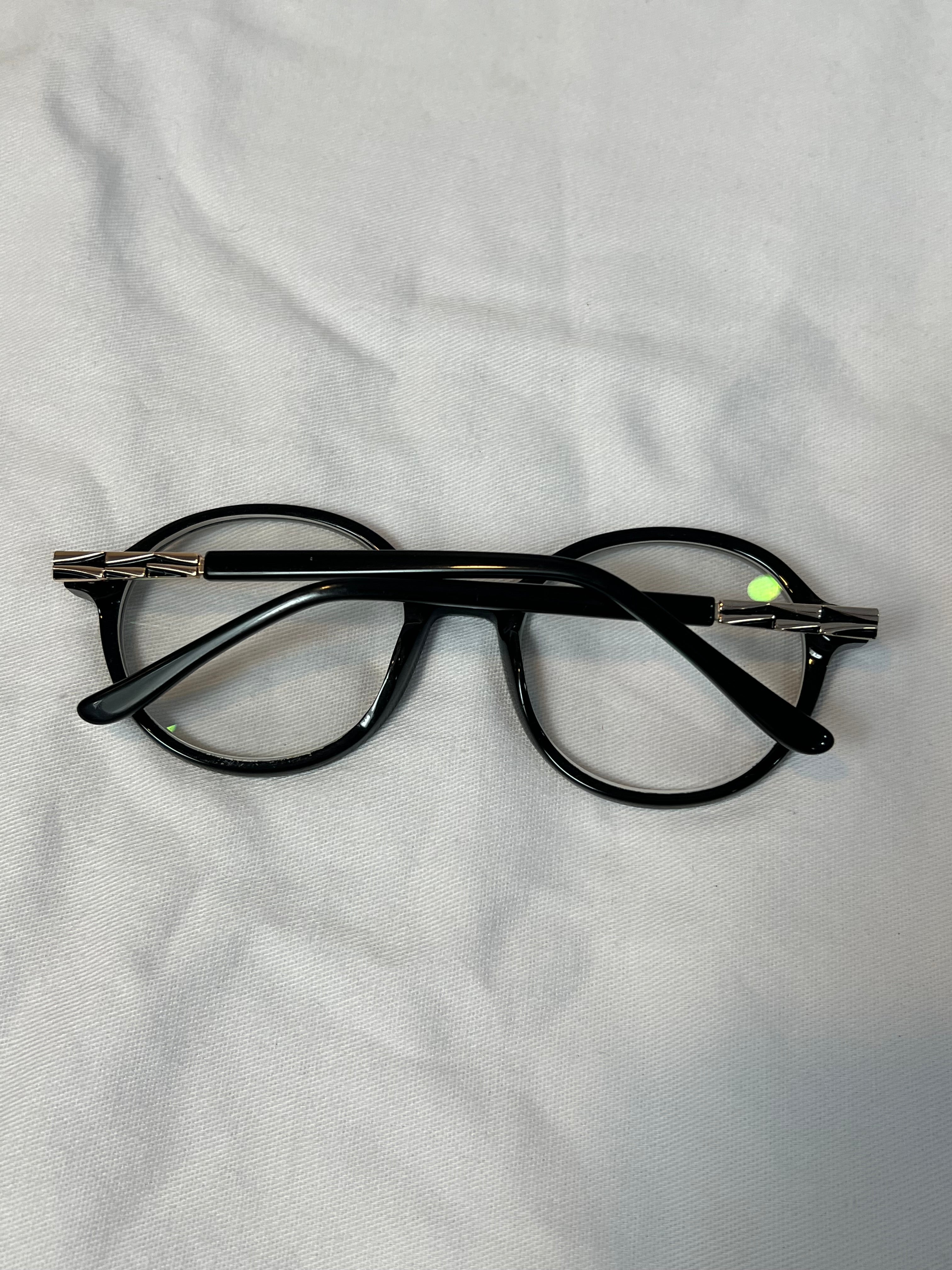 Óculos redondo preto