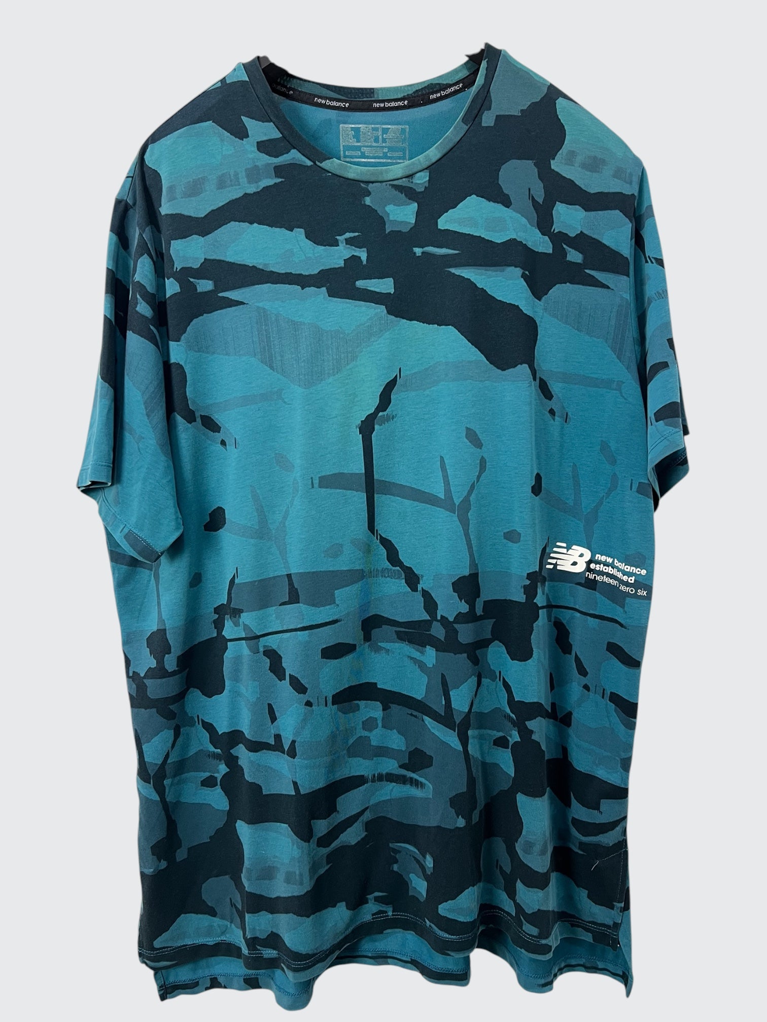 Camiseta New Balance — tam GG