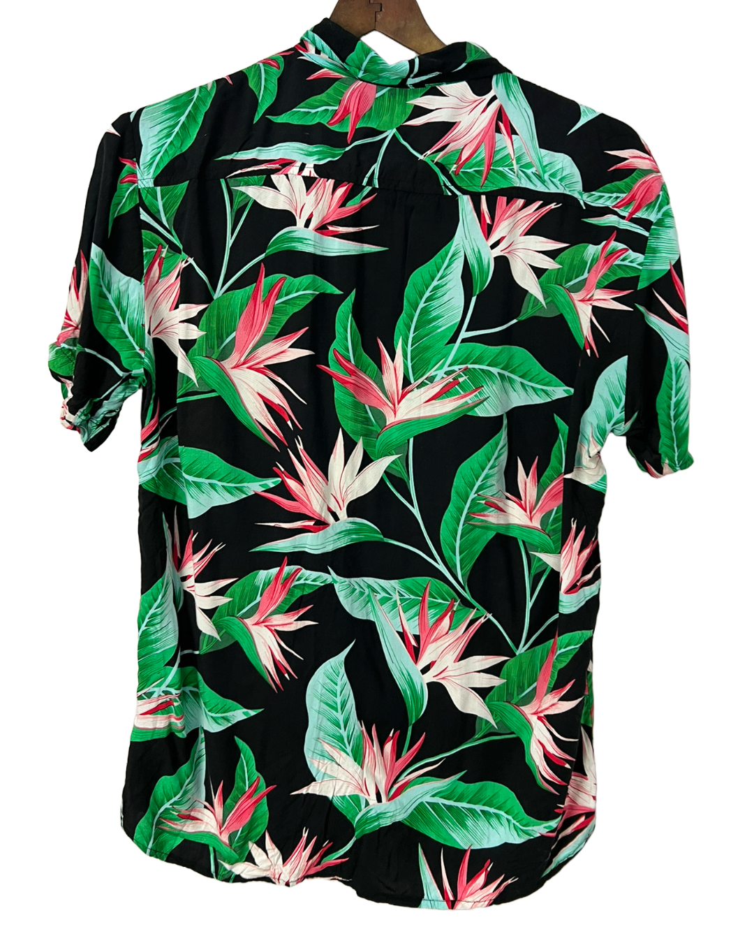 Camisa Preta Flores - tam (G)