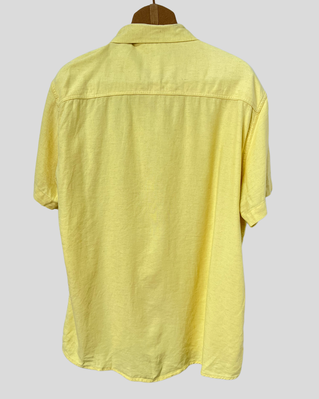 Camisa Hering amarela - tam (M)