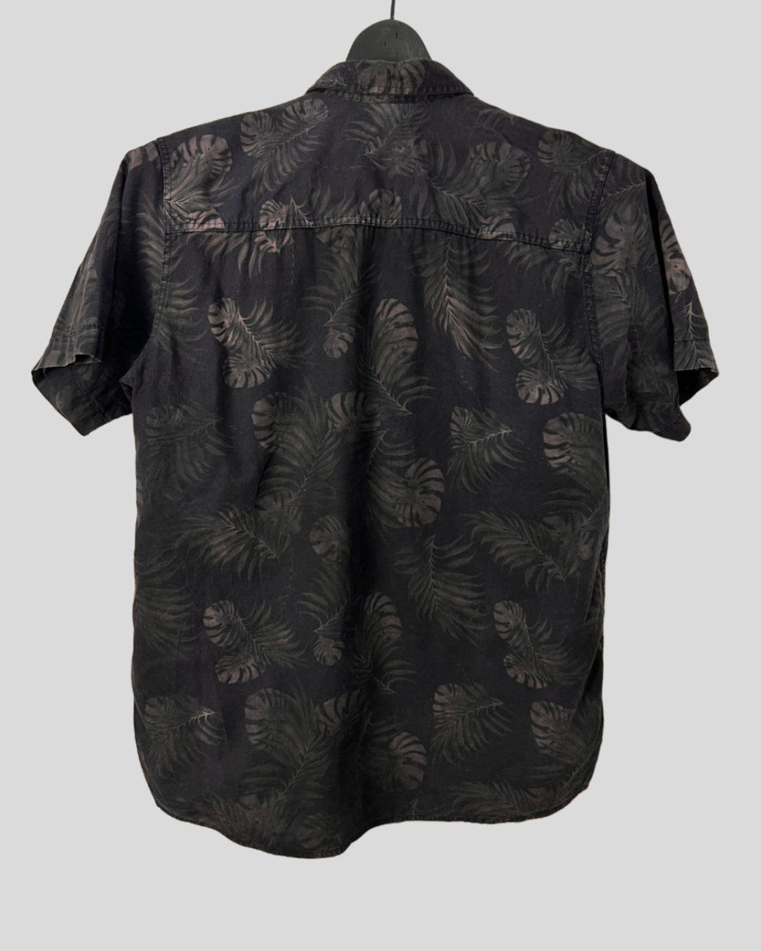 Camisa Preta Tropical — tam M